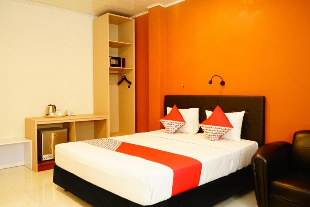 פאנגקאלפינאנג Grand Vella Hotel מראה חיצוני תמונה
