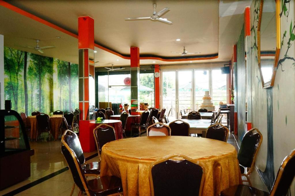 פאנגקאלפינאנג Grand Vella Hotel מראה חיצוני תמונה