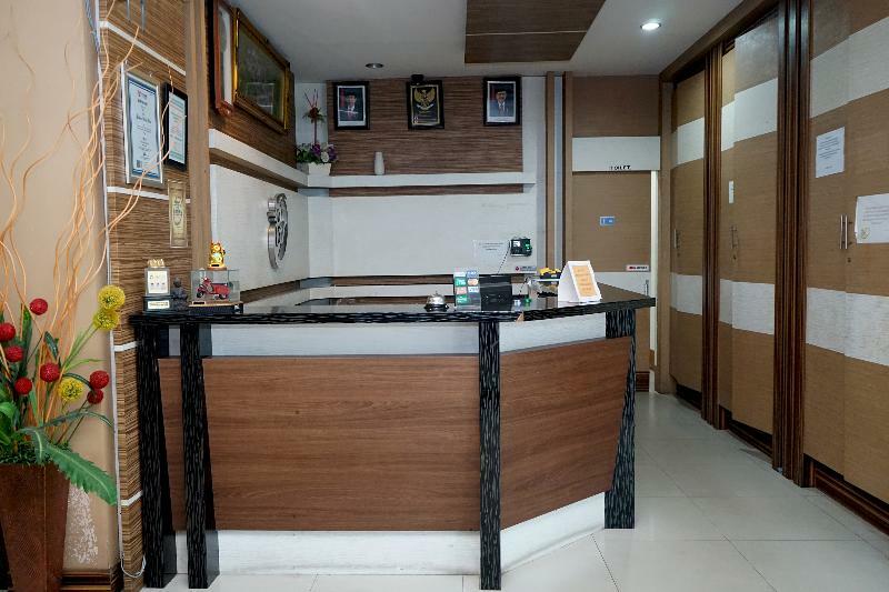 פאנגקאלפינאנג Grand Vella Hotel מראה חיצוני תמונה