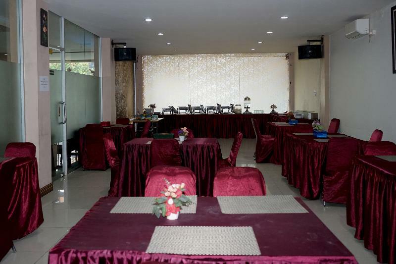 פאנגקאלפינאנג Grand Vella Hotel מראה חיצוני תמונה