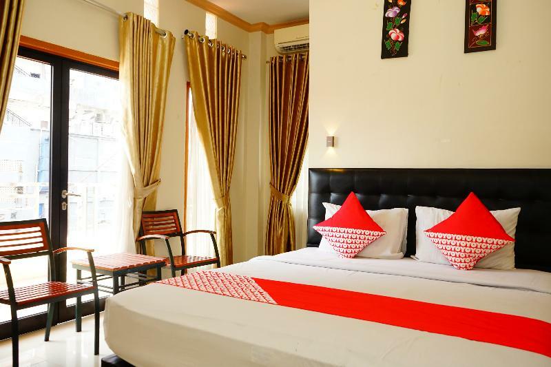 פאנגקאלפינאנג Grand Vella Hotel מראה חיצוני תמונה