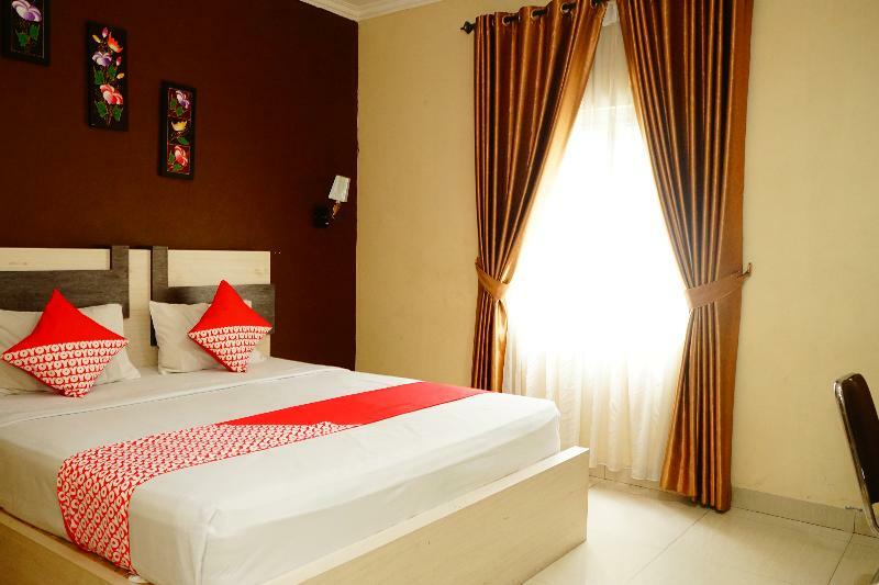 פאנגקאלפינאנג Grand Vella Hotel מראה חיצוני תמונה