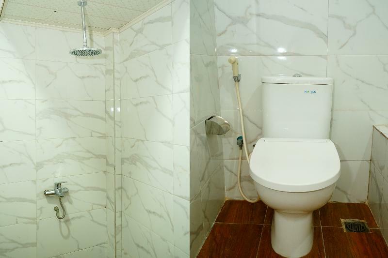 פאנגקאלפינאנג Grand Vella Hotel מראה חיצוני תמונה