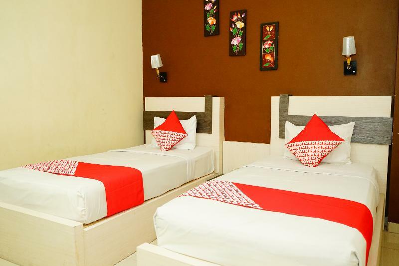 פאנגקאלפינאנג Grand Vella Hotel מראה חיצוני תמונה